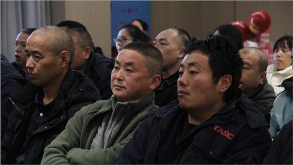 “共鑒輝煌，同繪新章 ”---共慶火炬安泰 2024 年終盛典